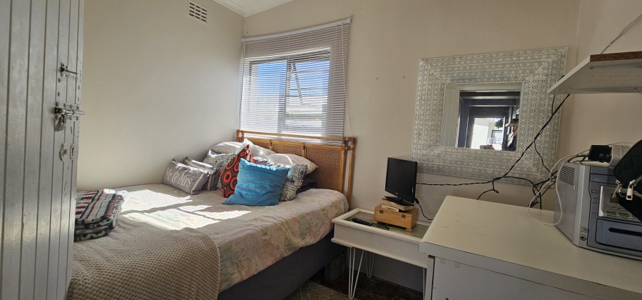 6 Bedroom Property for Sale in Gonubie Eastern Cape